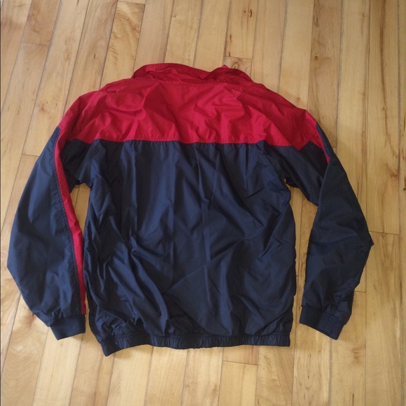 Grey and Red Nike Wind Coat - Picture 4 of 4